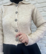 Taş Düğmeli Yün Hırka